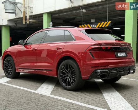Красный Ауди SQ8, объемом двигателя 4 л и пробегом 5 тыс. км за 93000 $, фото 5 на Automoto.ua