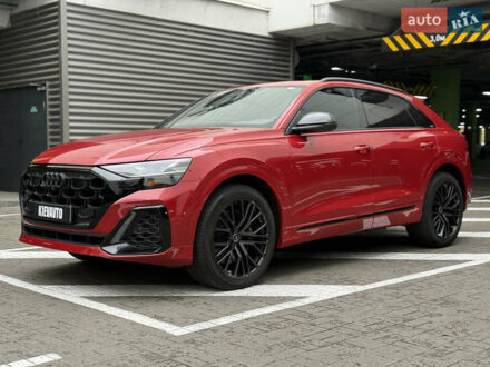 Ауди SQ8 2024 в Киеве на Automoto.ua Красный Ауди SQ8, объемом двигателя 4 л и пробегом 5 тыс. км за 93000 $, фото 1 на Automoto.ua