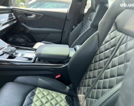Ауди SQ8, объемом двигателя 4 л и пробегом 30 тыс. км за 107563 $, фото 24 на Automoto.ua
