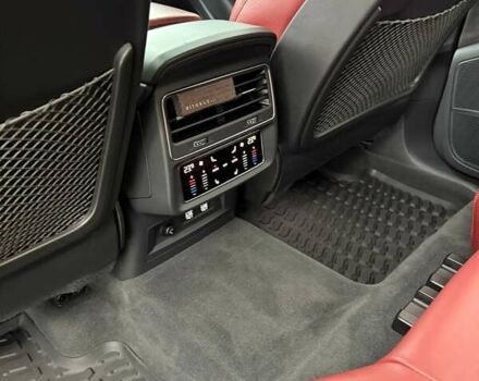 Серый Ауди SQ8, объемом двигателя 4 л и пробегом 93 тыс. км за 90000 $, фото 12 на Automoto.ua