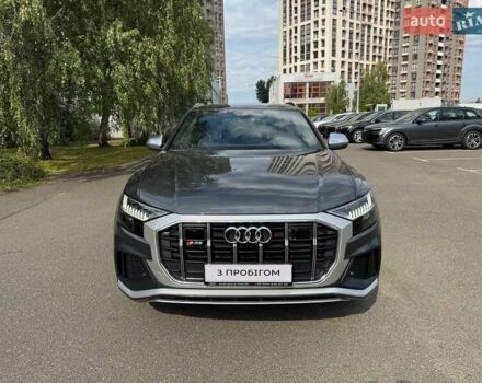 Сірий Ауді SQ8, об'ємом двигуна 4 л та пробігом 180 тис. км за 69300 $, фото 2 на Automoto.ua