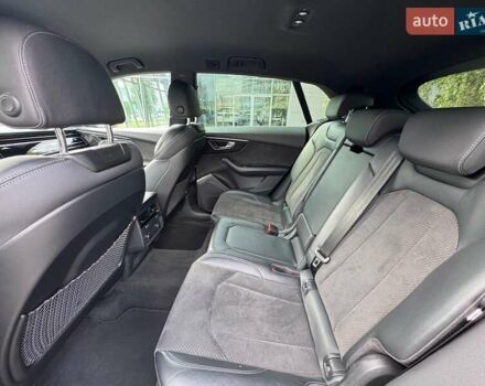 Сірий Ауді SQ8, об'ємом двигуна 4 л та пробігом 180 тис. км за 69300 $, фото 68 на Automoto.ua