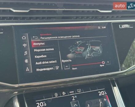 Сірий Ауді SQ8, об'ємом двигуна 4 л та пробігом 180 тис. км за 69300 $, фото 56 на Automoto.ua