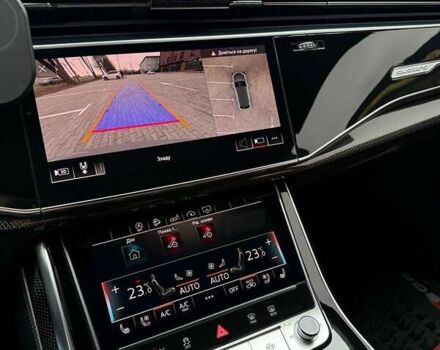 Серый Ауди SQ8, объемом двигателя 4 л и пробегом 93 тыс. км за 90000 $, фото 15 на Automoto.ua