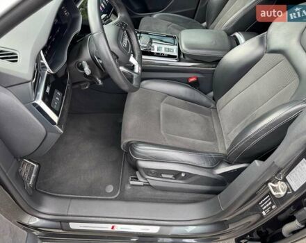 Сірий Ауді SQ8, об'ємом двигуна 4 л та пробігом 180 тис. км за 69300 $, фото 30 на Automoto.ua