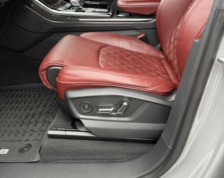 Серый Ауди SQ8, объемом двигателя 3.96 л и пробегом 94 тыс. км за 86600 $, фото 10 на Automoto.ua