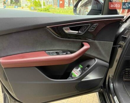 Серый Ауди SQ8, объемом двигателя 4 л и пробегом 92 тыс. км за 84900 $, фото 13 на Automoto.ua