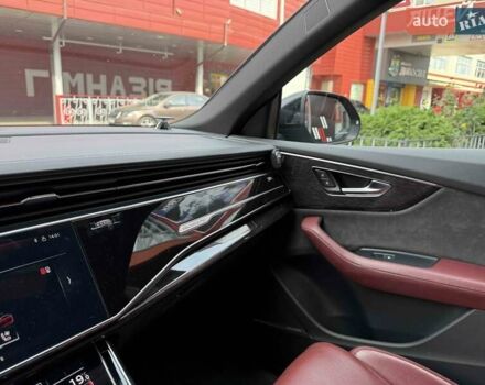 Серый Ауди SQ8, объемом двигателя 4 л и пробегом 92 тыс. км за 84900 $, фото 34 на Automoto.ua