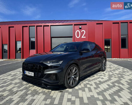 Серый Ауди SQ8, объемом двигателя 4 л и пробегом 92 тыс. км за 83400 $, фото 3 на Automoto.ua