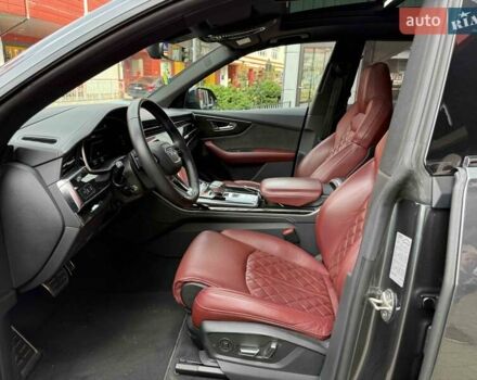 Серый Ауди SQ8, объемом двигателя 4 л и пробегом 92 тыс. км за 84900 $, фото 16 на Automoto.ua