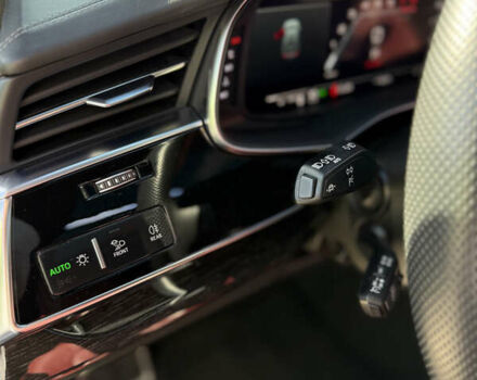 Серый Ауди SQ8, объемом двигателя 4 л и пробегом 92 тыс. км за 83400 $, фото 27 на Automoto.ua