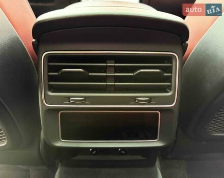 Серый Ауди SQ8, объемом двигателя 4 л и пробегом 92 тыс. км за 84900 $, фото 39 на Automoto.ua