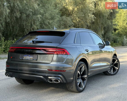 Сірий Ауді SQ8, об'ємом двигуна 4 л та пробігом 49 тис. км за 92000 $, фото 9 на Automoto.ua