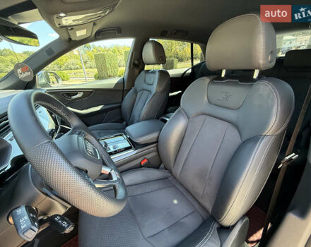 Сірий Ауді SQ8, об'ємом двигуна 4 л та пробігом 49 тис. км за 92000 $, фото 27 на Automoto.ua