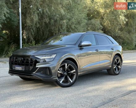 Сірий Ауді SQ8, об'ємом двигуна 4 л та пробігом 49 тис. км за 92000 $, фото 1 на Automoto.ua