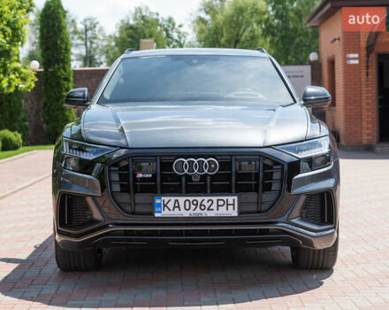 Серый Ауди SQ8, объемом двигателя 4 л и пробегом 40 тыс. км за 92900 $, фото 1 на Automoto.ua