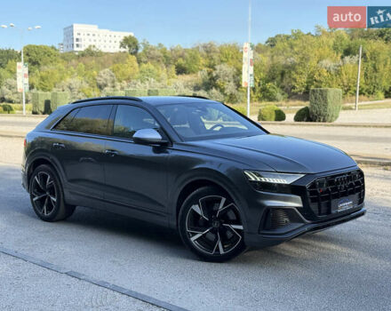 Сірий Ауді SQ8, об'ємом двигуна 4 л та пробігом 49 тис. км за 92000 $, фото 3 на Automoto.ua