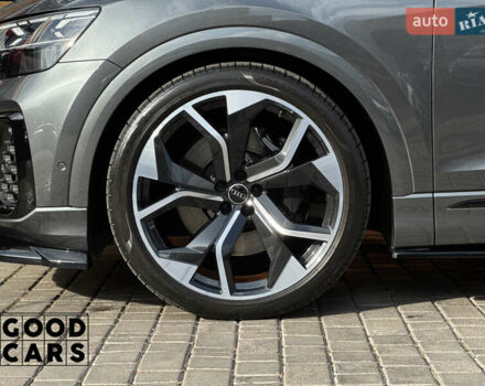 Серый Ауди SQ8, объемом двигателя 4 л и пробегом 15 тыс. км за 120000 $, фото 10 на Automoto.ua