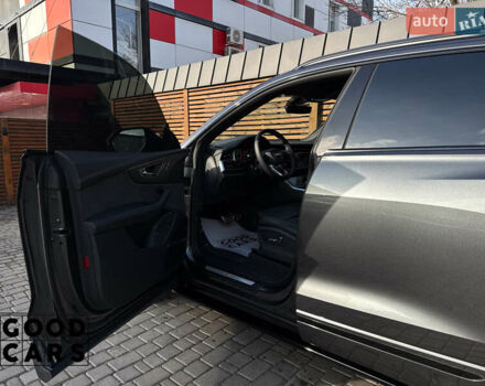 Серый Ауди SQ8, объемом двигателя 4 л и пробегом 15 тыс. км за 120000 $, фото 22 на Automoto.ua