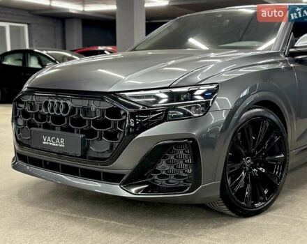 Серый Ауди SQ8, объемом двигателя 4 л и пробегом 47 тыс. км за 98000 $, фото 2 на Automoto.ua