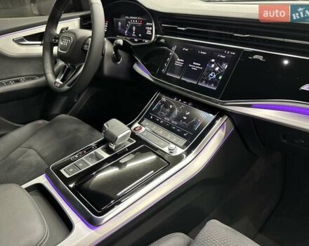 Серый Ауди SQ8, объемом двигателя 4 л и пробегом 47 тыс. км за 98000 $, фото 37 на Automoto.ua