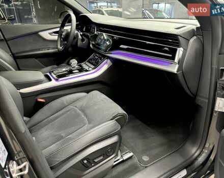 Серый Ауди SQ8, объемом двигателя 4 л и пробегом 47 тыс. км за 98000 $, фото 34 на Automoto.ua