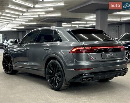 Серый Ауди SQ8, объемом двигателя 4 л и пробегом 47 тыс. км за 98000 $, фото 4 на Automoto.ua