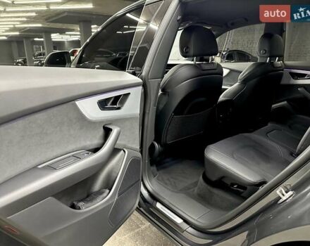 Серый Ауди SQ8, объемом двигателя 4 л и пробегом 47 тыс. км за 98000 $, фото 27 на Automoto.ua