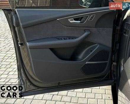 Серый Ауди SQ8, объемом двигателя 4 л и пробегом 15 тыс. км за 120000 $, фото 19 на Automoto.ua