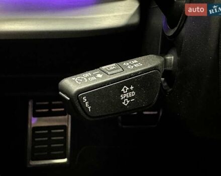 Серый Ауди SQ8, объемом двигателя 4 л и пробегом 47 тыс. км за 98000 $, фото 52 на Automoto.ua