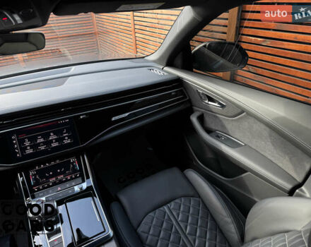 Серый Ауди SQ8, объемом двигателя 4 л и пробегом 15 тыс. км за 120000 $, фото 40 на Automoto.ua