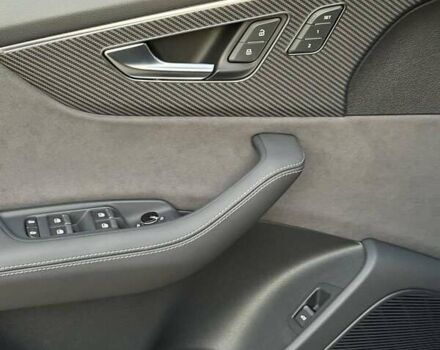 Ауди SQ8 2025 в Запорожье на Automoto.ua Серый Ауди SQ8, объемом двигателя 4 л и пробегом 9 тыс. км за 132500 $, фото 10 на Automoto.ua