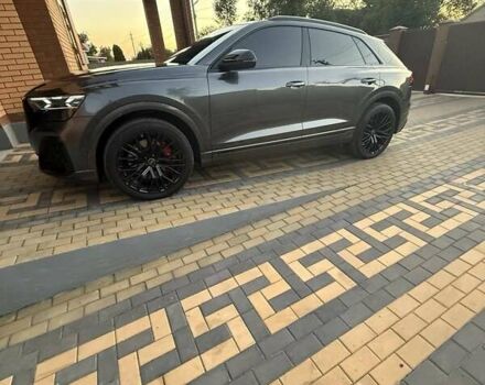 Ауди SQ8 2025 в Запорожье на Automoto.ua Серый Ауди SQ8, объемом двигателя 4 л и пробегом 9 тыс. км за 132500 $, фото 2 на Automoto.ua
