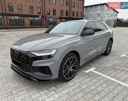 Серый Ауди SQ8, объемом двигателя 4 л и пробегом 93 тыс. км за 90000 $, фото 1 на Automoto.ua