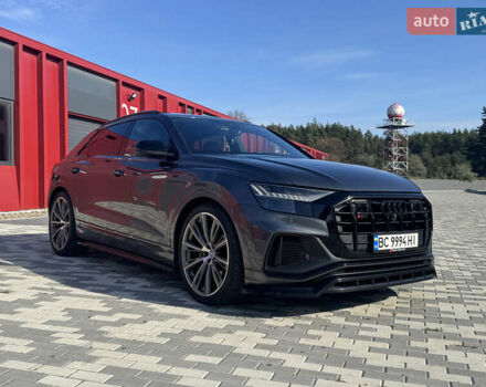 Серый Ауди SQ8, объемом двигателя 4 л и пробегом 92 тыс. км за 83400 $, фото 1 на Automoto.ua