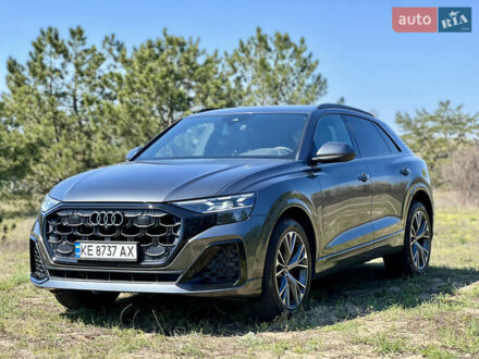 Ауди SQ8 2023 в Днепре (Днепропетровске) на Automoto.ua Серый Ауди SQ8, объемом двигателя 4 л и пробегом 56 тыс. км за 88888 $, фото 1 на Automoto.ua