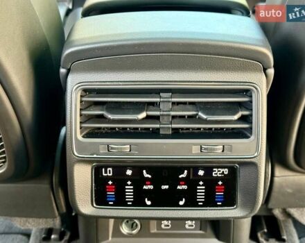 Синій Ауді SQ8, об'ємом двигуна 4 л та пробігом 94 тис. км за 89000 $, фото 26 на Automoto.ua