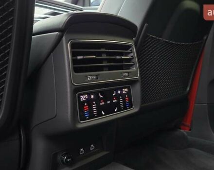 Ауди SQ8 2025 в Хмельницком на Automoto.ua Синий Ауди SQ8, объемом двигателя 4 л и пробегом 15 тыс. км за 143000 $, фото 34 на Automoto.ua