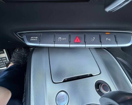 Белый Ауди ТТ, объемом двигателя 2 л и пробегом 74 тыс. км за 10000 $, фото 9 на Automoto.ua