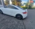 Белый Ауди ТТ, объемом двигателя 2 л и пробегом 287 тыс. км за 9600 $, фото 1 на Automoto.ua