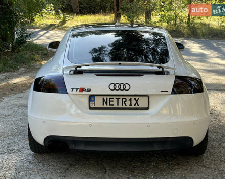 Белый Ауди ТТ, объемом двигателя 1.98 л и пробегом 138 тыс. км за 13000 $, фото 2 на Automoto.ua