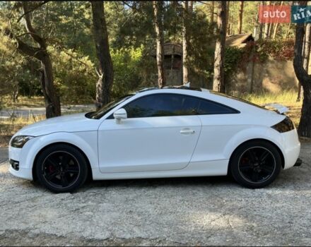 Белый Ауди ТТ, объемом двигателя 2 л и пробегом 138 тыс. км за 12900 $, фото 1 на Automoto.ua