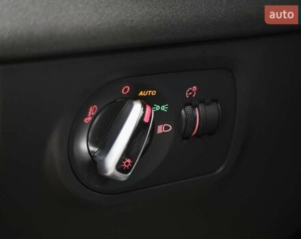 Белый Ауди ТТ, объемом двигателя 1.98 л и пробегом 143 тыс. км за 15000 $, фото 18 на Automoto.ua