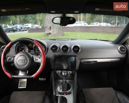 Белый Ауди ТТ, объемом двигателя 1.98 л и пробегом 143 тыс. км за 15000 $, фото 10 на Automoto.ua