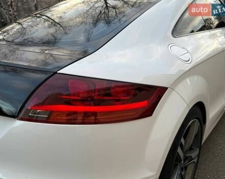 Білий Ауді TT, об'ємом двигуна 1.98 л та пробігом 184 тис. км за 13800 $, фото 14 на Automoto.ua