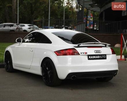 Белый Ауди ТТ, объемом двигателя 1.98 л и пробегом 143 тыс. км за 15000 $, фото 3 на Automoto.ua