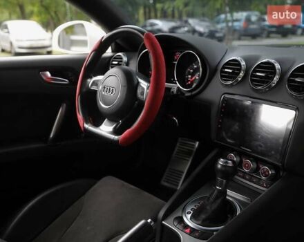 Белый Ауди ТТ, объемом двигателя 1.98 л и пробегом 143 тыс. км за 15000 $, фото 9 на Automoto.ua