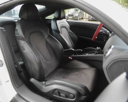 Білий Ауді TT, об'ємом двигуна 2 л та пробігом 143 тис. км за 15000 $, фото 8 на Automoto.ua