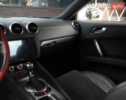 Белый Ауди ТТ, объемом двигателя 1.98 л и пробегом 143 тыс. км за 15000 $, фото 11 на Automoto.ua