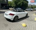 Білий Ауді TT, об'ємом двигуна 1.98 л та пробігом 153 тис. км за 13000 $, фото 3 на Automoto.ua